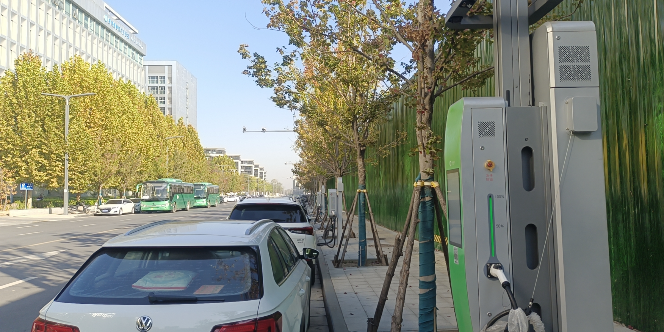 綠色+高效+價(jià)值共創(chuàng)！華體科技攜手合資公司加速落地“青青儲(chǔ)充”